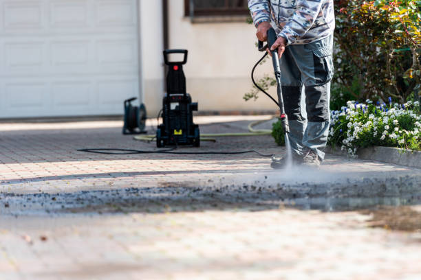 Best Commercial Pressure Washing  in Meadows Place, TX